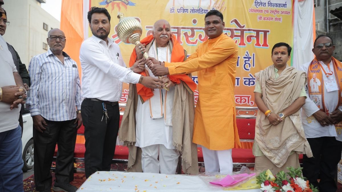 श्री बजरंग सेना के राष्ट्रीय अध्यक्ष हितेश विश्वकर्मा