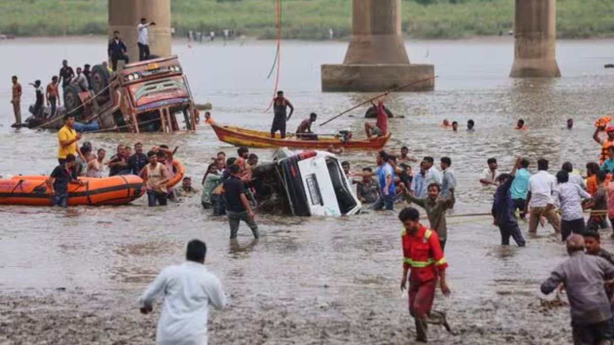 13 dead 6 rescued.