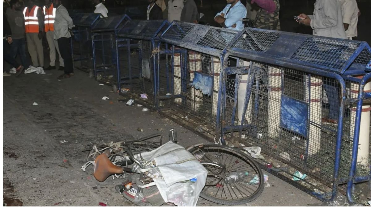 सिलेंडर में जोरदार विस्फोट