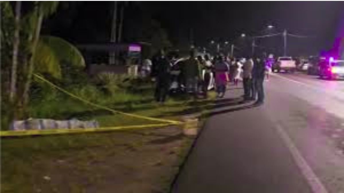 चाकू हमले की कड़ी निंदा